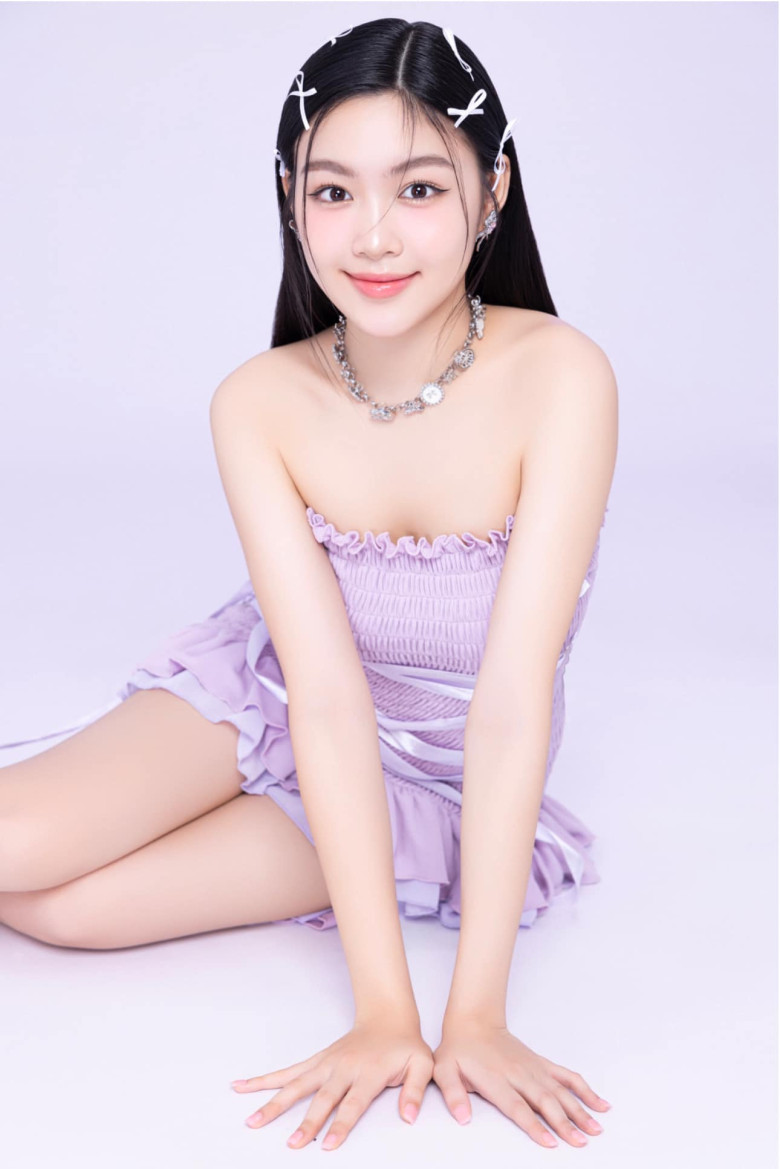 Ái Nữ 19 Tuổi Nhà Mc Quyền Linh: Amp;#34;Khuôn Trăng Đầy Đặn, Nét Ngài Nở Nangamp;#34;, Dân Mạng Gọi Luôn Là Hoa Hậu Không Cần Vương Miện - 3