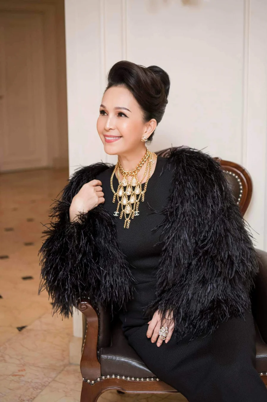 Gu thời trang của 3 biểu tượng nhan sắc amp;#34;nghiêng nước nghiêng thànhamp;#34; showbiz Việt: Ngoài 50 vẫn sang trọng, tỏa khí chất ngời ngời - 10