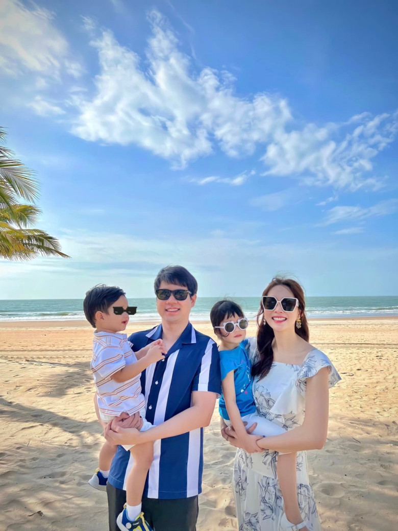 Đặng Thu Thảo đã là mẹ 3 con và có cuộc hôn nhân hạnh phúc với ông xã là doanh nhân Trung Tín.