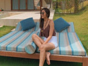 Mặc đẹp đón hè chuẩn style phu nhân hào môn Hà Tăng - Mát rượi mà vẫn thanh lịch