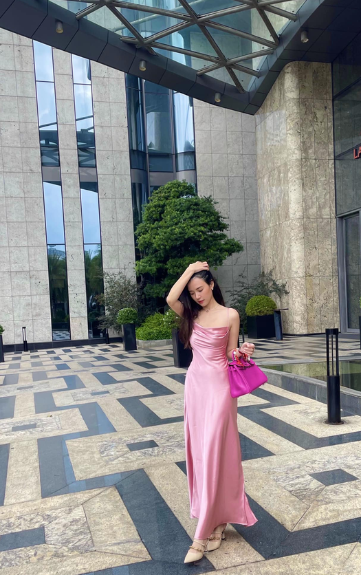 Midu sở hữu BST túi hiệu đắt đỏ của thương hiệu xa xỉ nhất hành tinh.