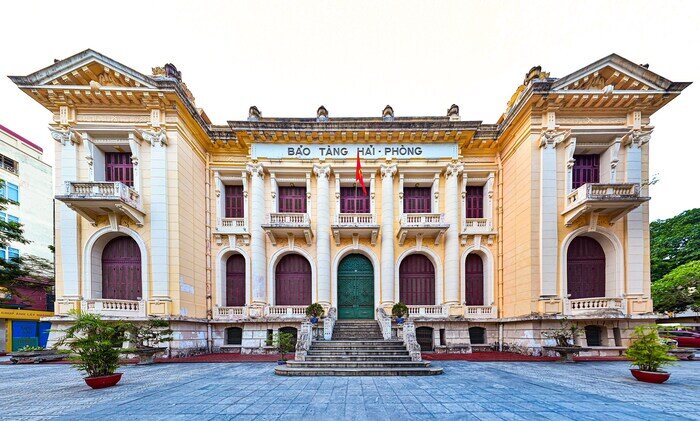 Du lịch hải phòng ngay dịp lễ 70 năm giải phóng lưu ngay điểm đến đẹp mê ly và loạt món ăn cực ngon ở vùng đất cảng - 2