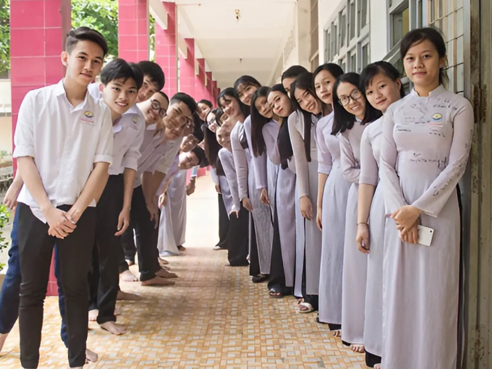 Học sinh THPT Cái Bè năng động, sáng tạo, năng nổ tham gia hoạt động ngoại khóa.