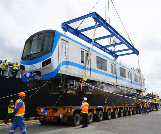 Ngành Xây dựng đường sắt - Metro, một ngành học còn mới mẻ nhưng đầy tiềm năng, đang trở thành lựa chọn đáng giá cho những bạn trẻ đam mê nghiên cứu, muốn tập trung phát triển trong lĩnh vực này.