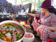 Lifestyle - 4 quán bún bò "núp hẻm" gây thương nhớ ở Huế, có quán bán hết trong vài tiếng, có nơi không bảng hiệu vẫn nườm nượp khách suốt chục năm