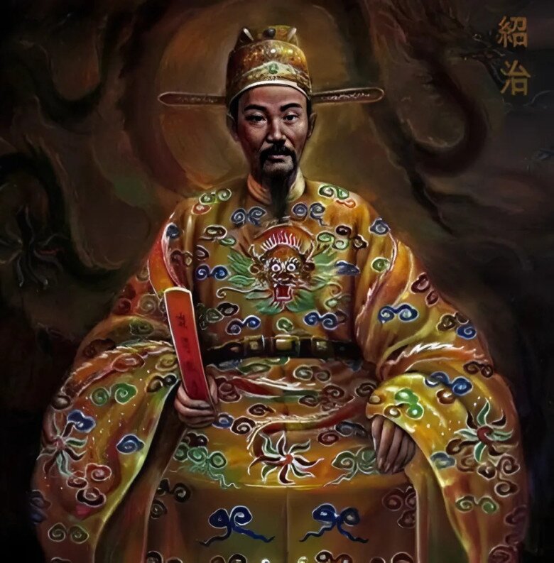 Gia quyến của bà nổi bật nhất là vua Tự Đức, tuy không có con ruột nối dõi, nhưng Từ Dụ Thái hậu vẫn là người chăm lo dạy dỗ các hoàng tử kế nghiệp như Dục Đức, Kiến Phúc…  (Ảnh minh họa).