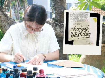 Cô gái ở TP.HCM bỏ việc văn phòng chuyển sang nghề lạ, cả ngày ngồi nắn nót, đưa từng con chữ chạm đến cảm xúc