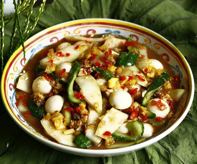 Cà muối xổi là nguy hiểm nhất với sức khỏe, có thể gây ngộ độc nếu ăn nhiều. Ảnh minh họa. 