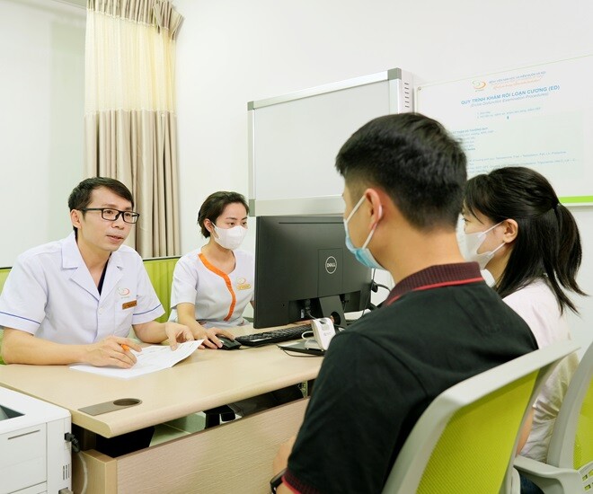Bác sĩ Đinh Hữu Việt cho biết, với cặp vợ chồng mắc hội chứng Klinefelter cơ hội có con vẫn có nhưng không cao. Ảnh: BSCC. 