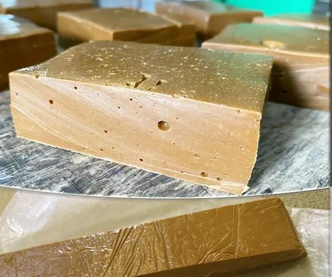 Cao ngựa nếu không ghi rõ thành phần, không công bố sản phẩm thì tuyệt đối không nên sử dụng. Ảnh minh họa. 
