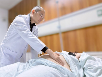 Bị mọi người soi mói khi nặng đến 102kg, cô gái quê Hưng Yên rơi vào trầm cảm, muốn kết thúc cuộc đời
