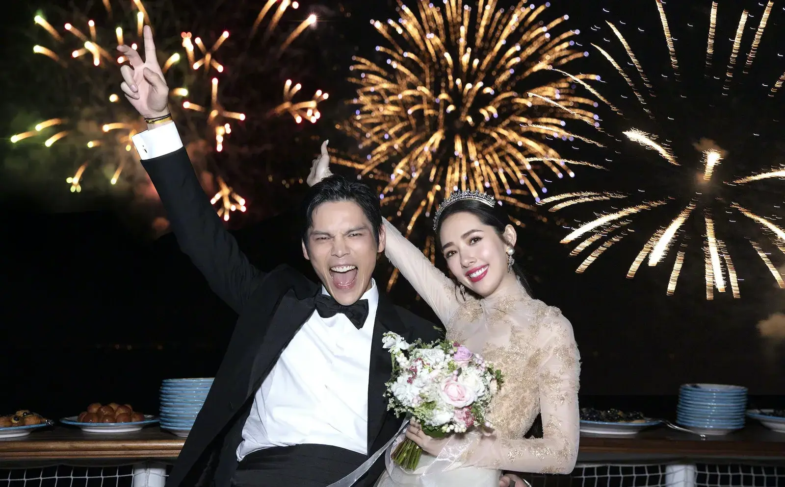 Quách Bích Đình và Hướng Tả kết hôn sau 2 năm hẹn hò.