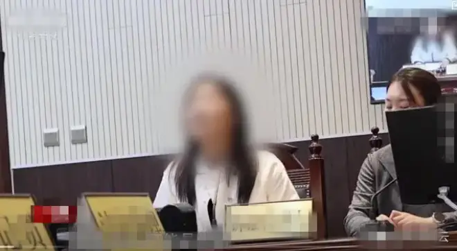 Hṑ Linh Hoa ᵭã chỉ trích chṑng cũ ngay tại tòa dù mình ᵭã ngoại tình.