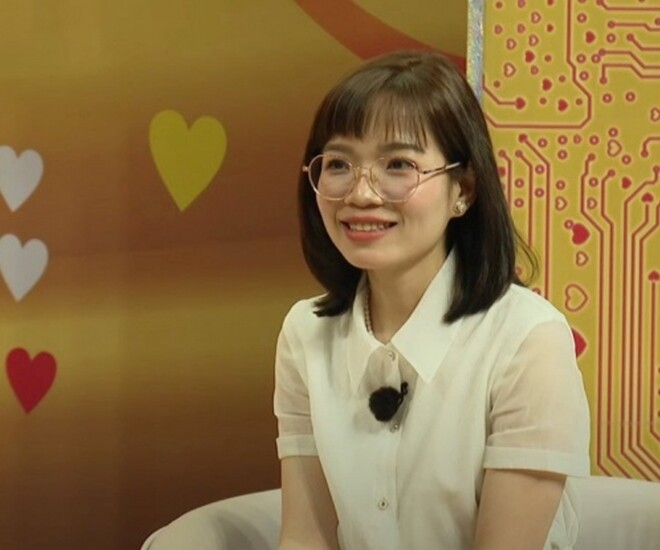 Chị Hằng.