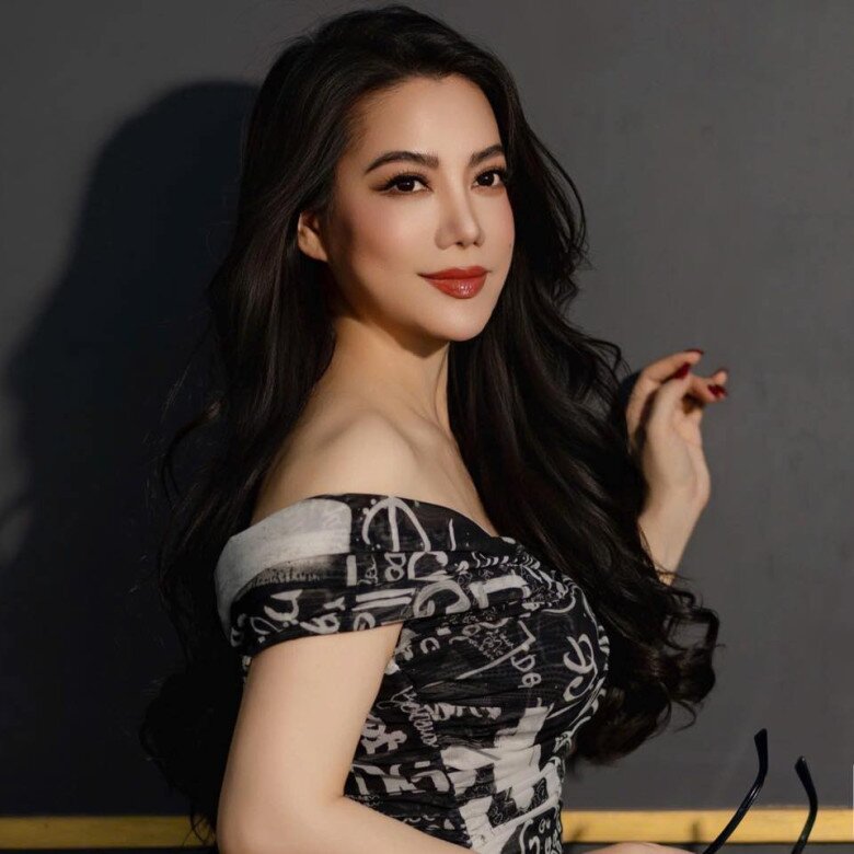 Hôn nhân của 2 hoa hậu tuổi Thìn cùng đăng quang năm 16 tuổi: Người viên mãn bên chồng đại gia, người vẫn một mình - 4