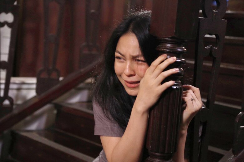 Vô tình nghe thấy cuộc trò chuyện của mẹ và chồng mà tôi nghẹn ngào bật khóc. (Ảnh minh họa)