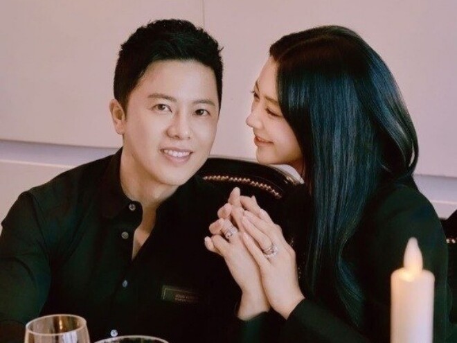 Clara Lee và ông xã.