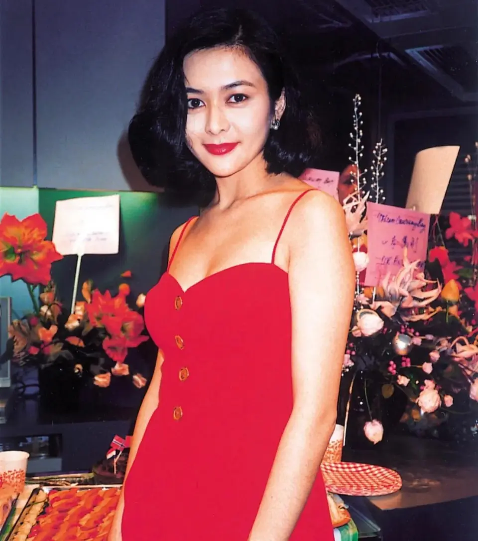 Mỹ nhân lọt top 50 người đẹp nhất thế giới 5 lần 7 lượt giật chồng người, U65 vẫn bị tố làm amp;#34;tiểu tamamp;#34; - 2