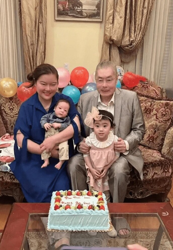 Lưu Thi Côn có thêm con trai ở tuổi 84.