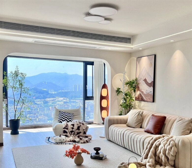 Thiết kế ban công kín.