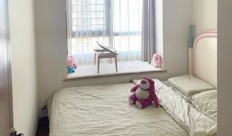 Ngày càng nhiều người không lắp giường đôi, những chiếc giường kiểu mới này có thể biến một phòng thành 2 phòng - 4