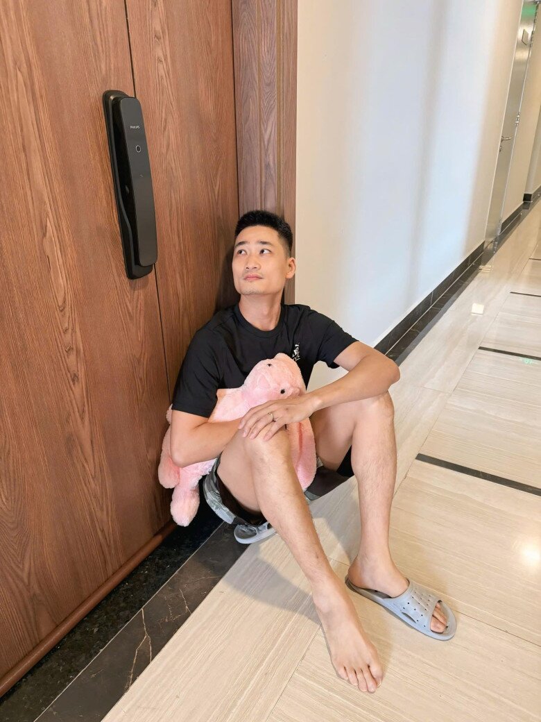 Ông xã Bảo Thanh bị vợ đuổi khỏi nhà.