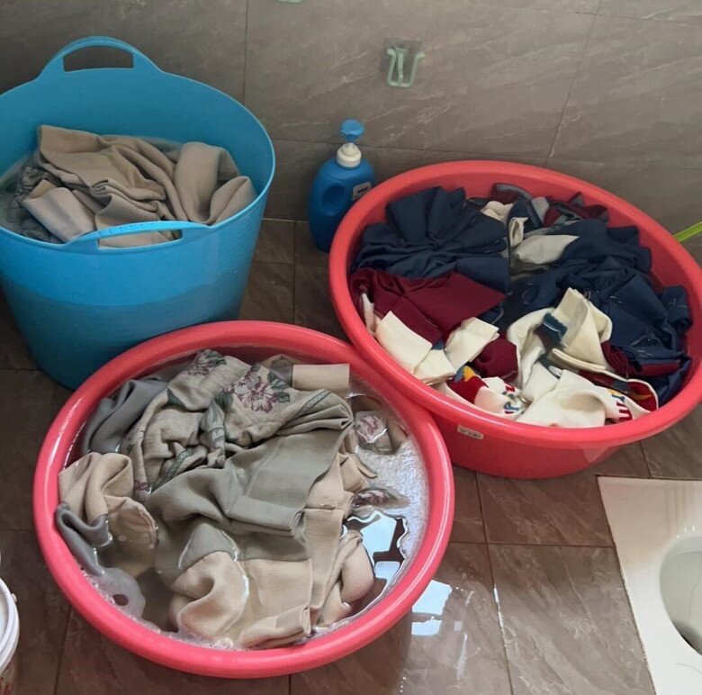 Tại sao ngày càng nhiều người không lắp rèm cửa nữa? 2 thiết kế này được ưa chuộng hơn vì vừa đẹp vừa thiết thực - 2