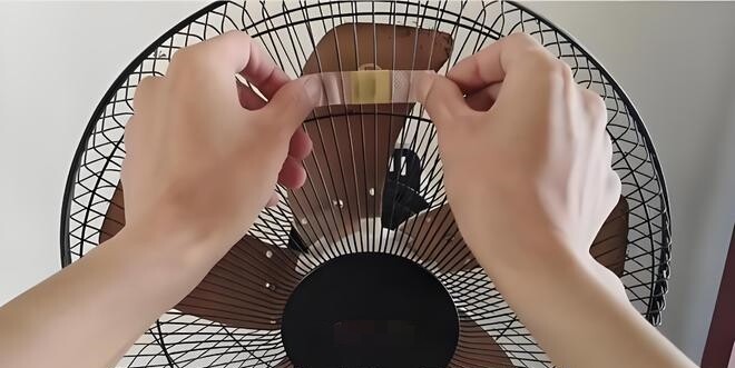 Trước khi ngủ, dán một miếng băng urgo lên cửa sẽ giúp mọi nhà thoát khỏi nỗi phiền toái, hiệu quả bất ngờ - 4