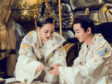 Vị vua giỏi ngang Tần Thủy Hoàng nhưng sợ vợ, bị hoàng hậu ép sống cảnh một vợ một chồng