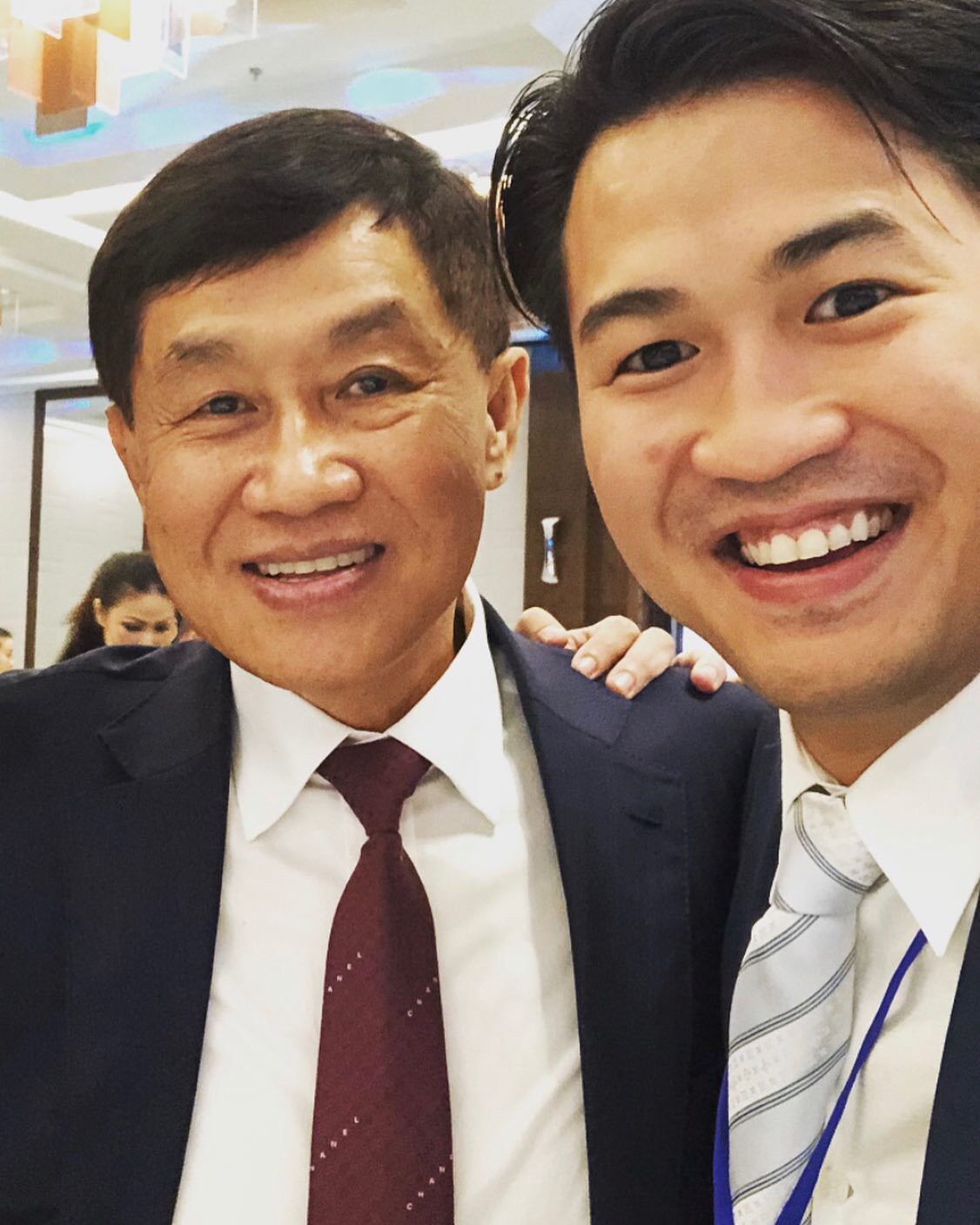 Philippines Nguyễn có ngoại hình hệt như bản sao của bố.