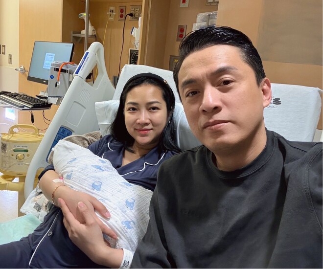 Lam Trường đón con chung thứ 2 với bà xã Yến Phương.