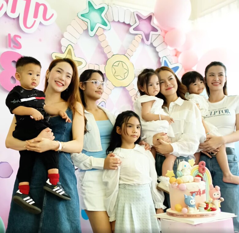 Minh Hằng, Đông Nhi cùng đưa con đến chung vui với gia đình bạn thân.