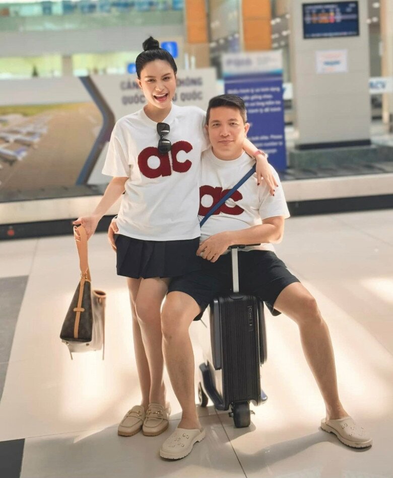 Cuộc sống xa hoa và những ồn ào gây tranh cãi của ca sĩ Đoàn Di Băng - 13
