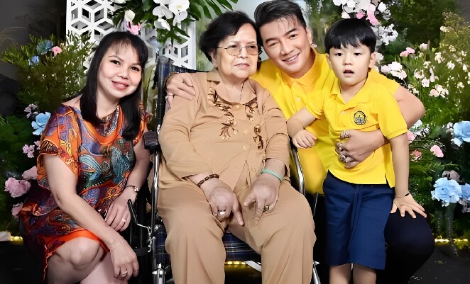 Huỳnh Minh Hạnh là em ruột duy nhất của Đàm Vĩnh Hưng.