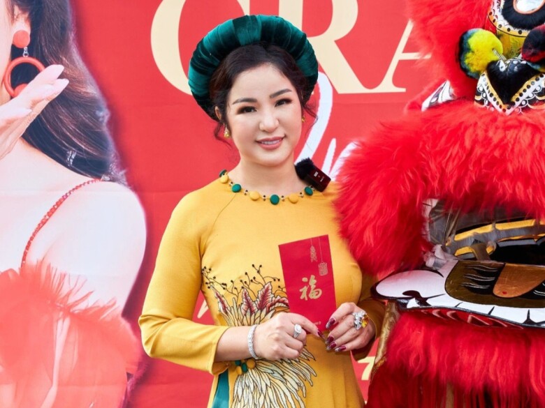 Thúy Nga là nghệ sĩ hài có sự nghiệp thành công.