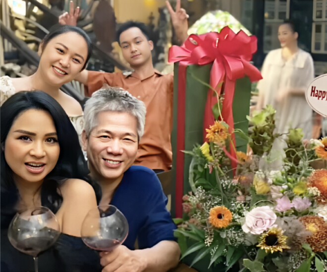 Thanh Lam đăng ảnh đón sinh nhật cùng chồng và các con.