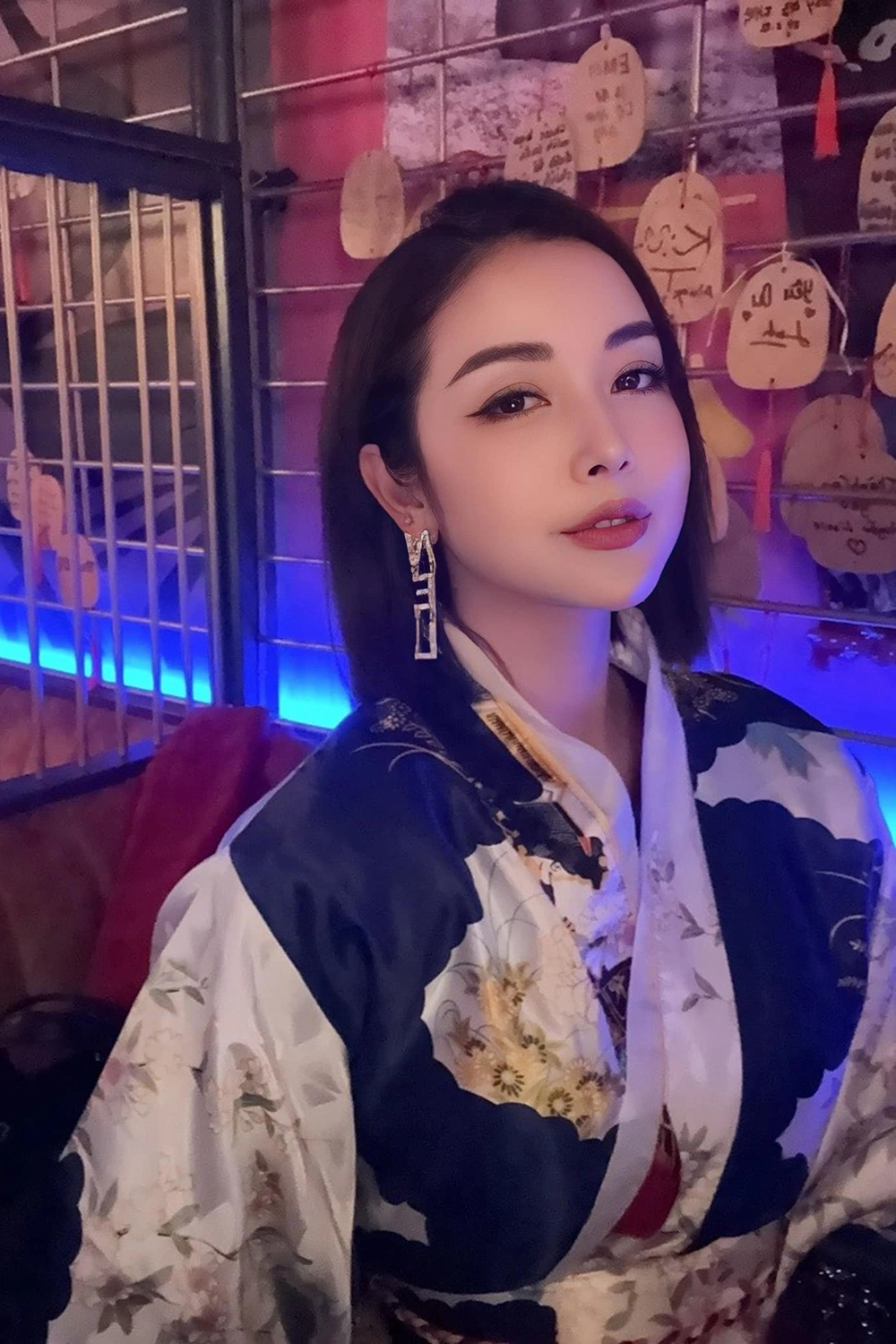 Từ khoảng tháng 3/2025, Jennifer Phạm thay đổi giao diện mới.