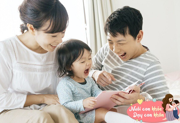 Bố mẹ nên giúp trẻ phát triển kỹ năng tự lập.
