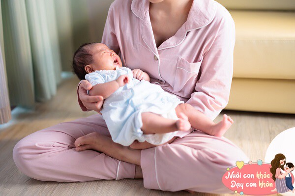 Đung đưa. lắc mạnh.