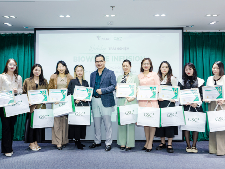 Ông Phạm Hồng Thưởng - CEO GSC cùng các đối tác Spa/Clinic