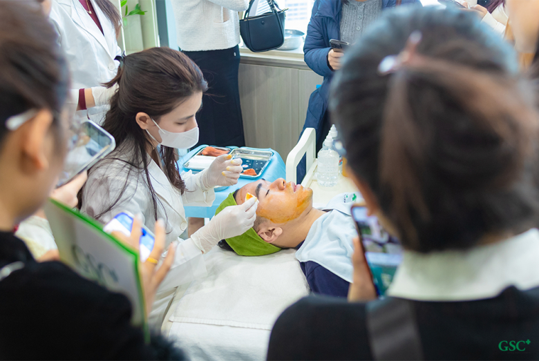 Buổi chuyển giao kỹ thuật cùng bác sĩ
