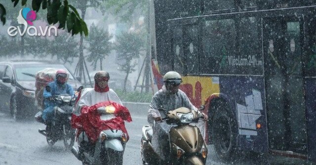 Cảnh Báo Thời Tiết: Miền Bắc 'Nắng Nóng - Mưa Lớn' Tiếp Diễn, Chuẩn Bị Tâm Lý!