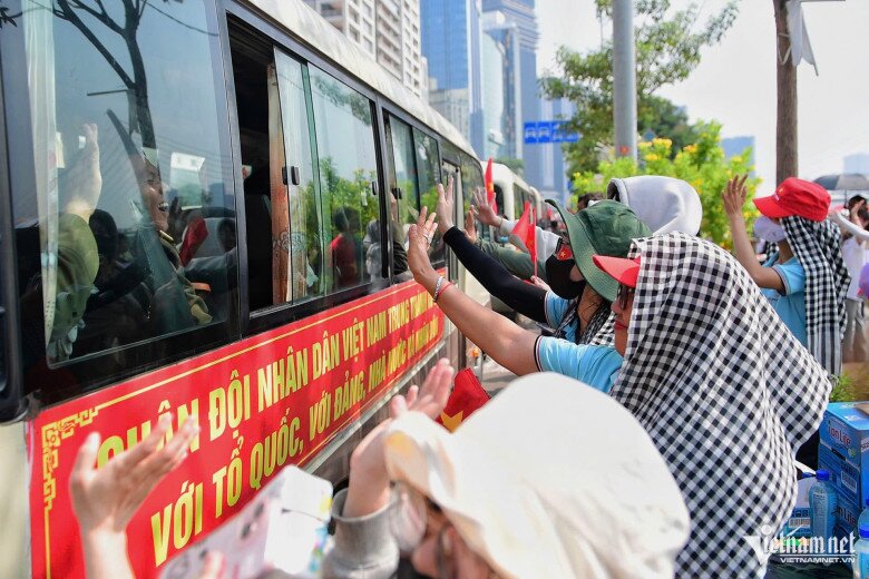 Đoàn diễu binh Quân đội, Công an amp;#34;đi trong vòng tay nhân dânamp;#34; - 6