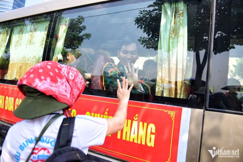 Đoàn diễu binh Quân đội, Công an amp;#34;đi trong vòng tay nhân dânamp;#34; - 8