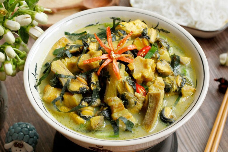 Xương sông xào ốc chuối,