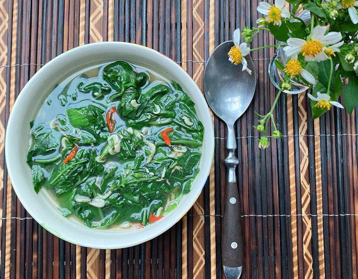Xuyến chi thậm chí còn xuất hiện trong thực đơn tại các nhà hàng ở quê