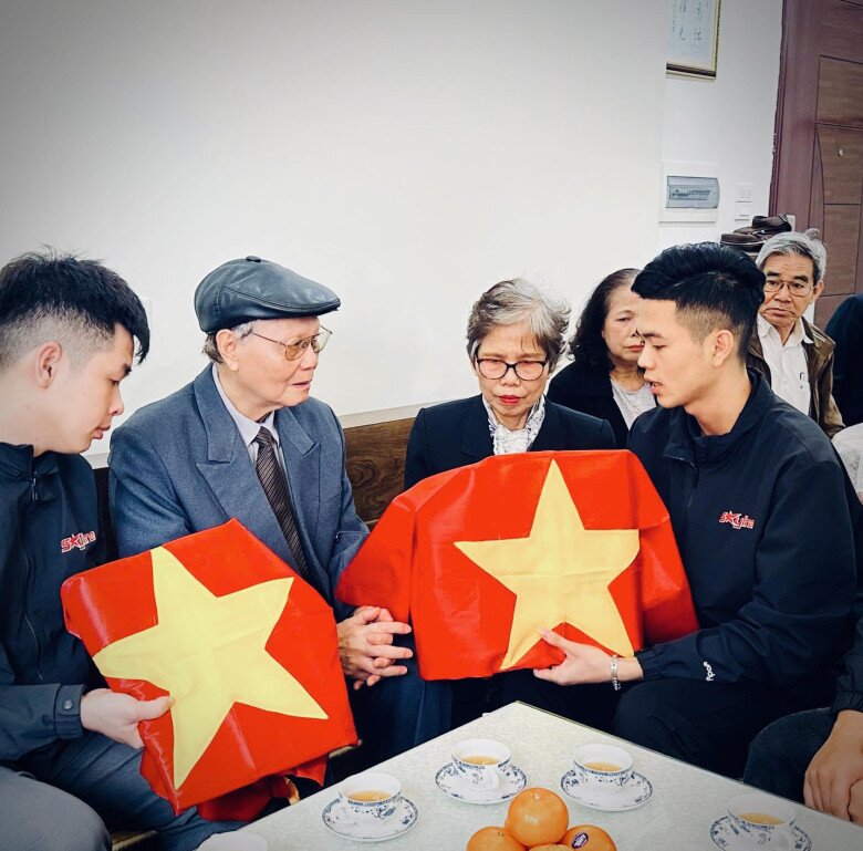 Chàng trai Hà Nội phục dựng 7.000 di ảnh liệt sĩ trong 4 năm: Chạy đua với thời gian để vẽ nên một phần máu thịt của Tổ quốc - 3