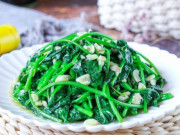 Bà bầu - Loại lá "nhà nghèo" tốt như thần dược, giàu vitamin gấp 10 lần củ khoai lang, làm món gì cũng bổ dưỡng cho mẹ bầu