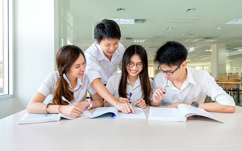 Ngành học luôn khát nhân lực, điểm chuẩn thuộc top cao, mức lương hơn 50 triệu đồng/tháng ra trường được amp;#34;săn đónamp;#34; - 3