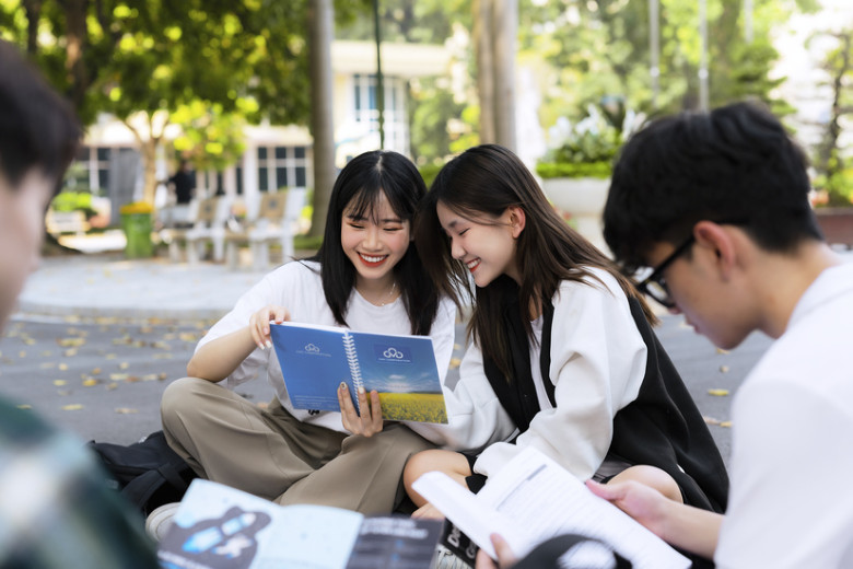 Mỗi năm, chỉ tiêu tuyển sinh ngành Đạo diễn ở các trường khá ít nên tỉ lệ chọi của ngành rất cao. Các thí sinh bắt buộc phải vận dụng kiến thức, tư duy để giải quyết các phần thi năng khiếu.